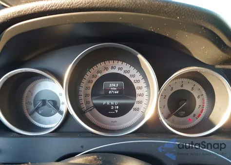 2013 Mercedes-Benz C 300 Sport 4Matic z USA, uszkodzony, nr VIN WDDGF8AB7DR278574